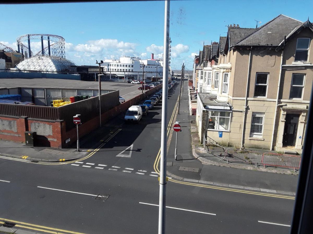 140 Bond Hotel Blackpool Exterior photo